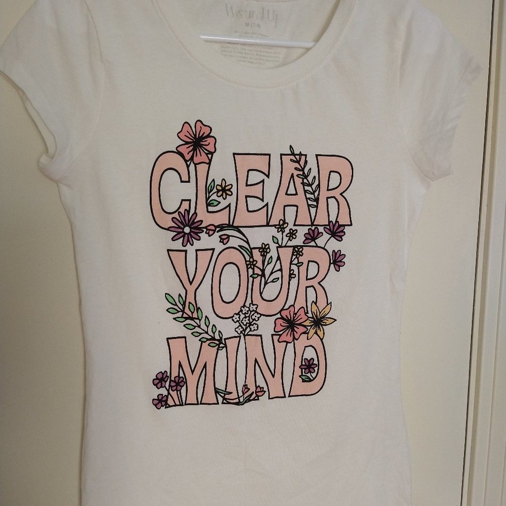 NWOT Wound Up Girls T-Shirt M